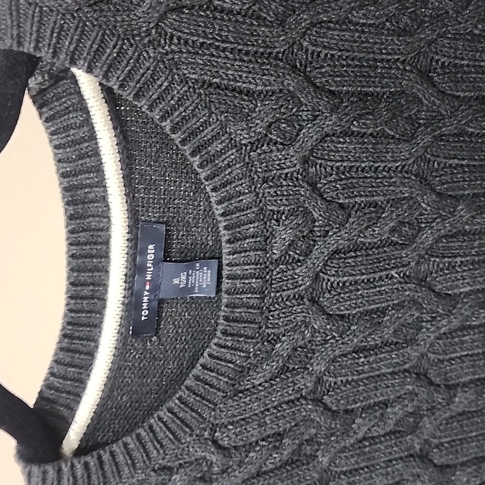 Tommy Hilfiger womens sweater